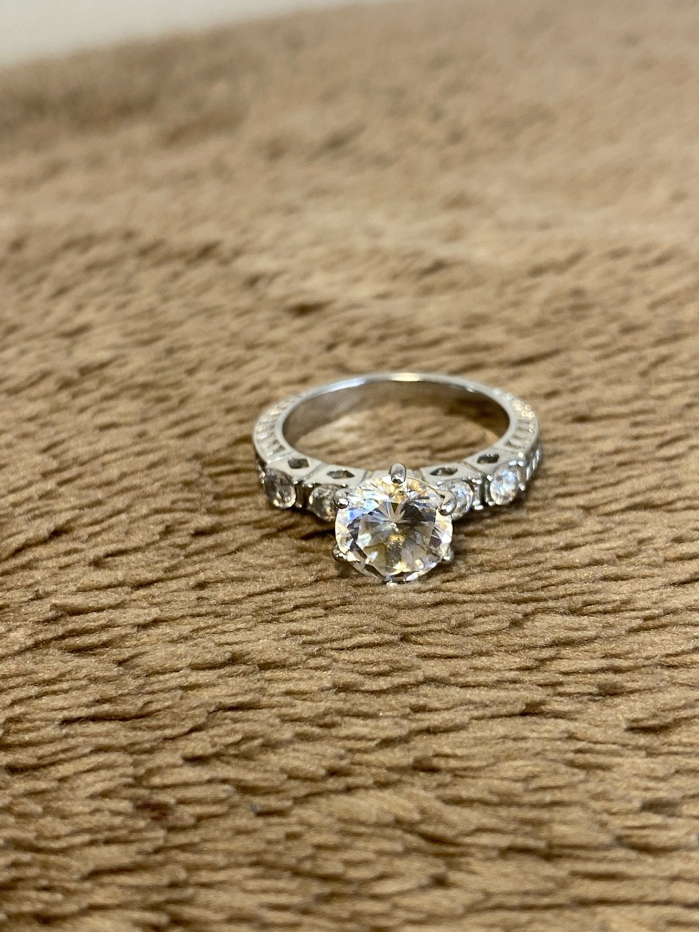 TK 316 Signed Silver Tone CZ Solitaire Engagement Ring size 8.5 for women